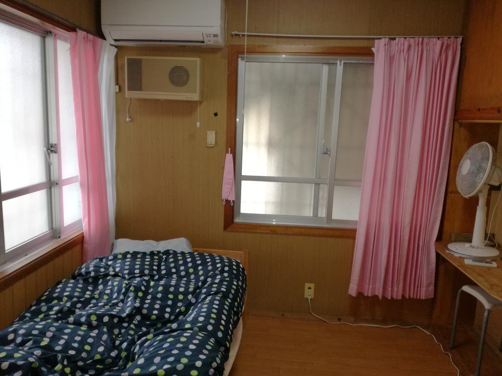 Koza Share House Hotel Okinawa Exterior photo